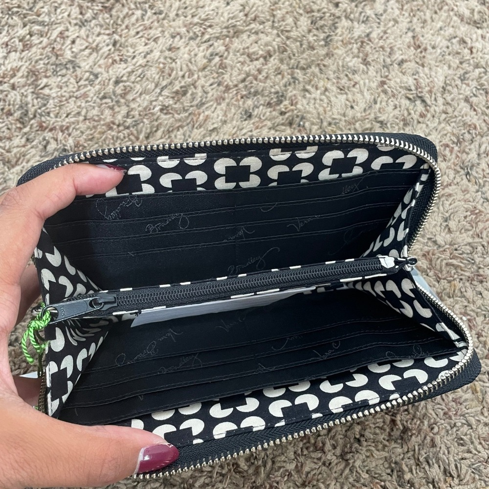 Vera Bradley Black Faux Leather Tote Bag and Matching Zip Around Wallet Set READ - Picture 3 of 14